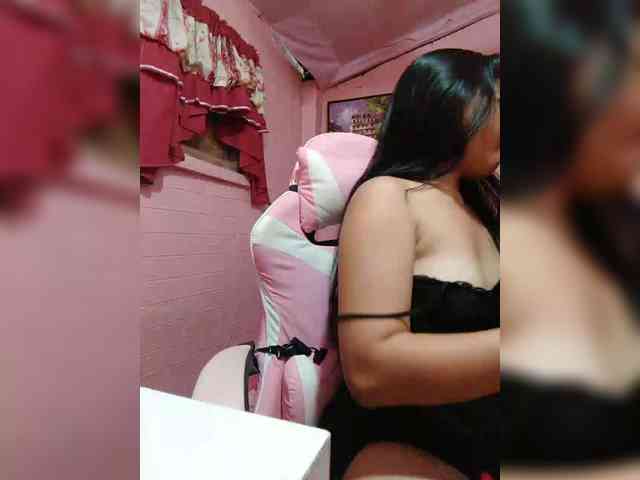 hornylittleprincess69 webcam