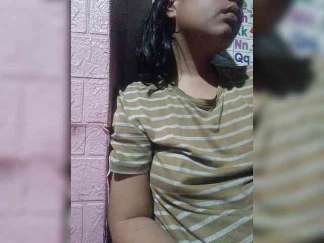 hornylittleprincess69 webcam