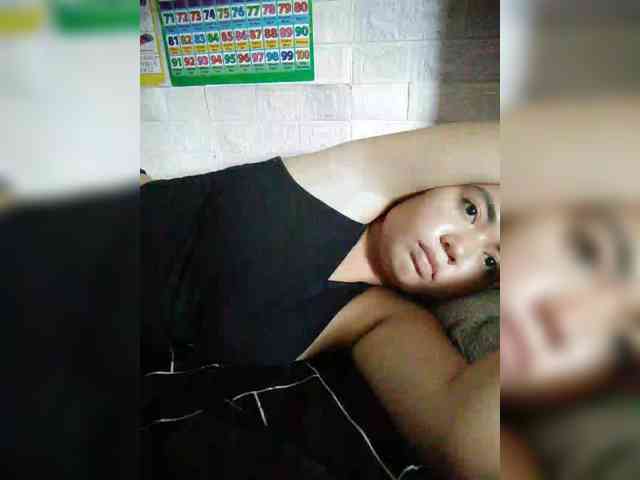 hornylittleprincess69 webcam