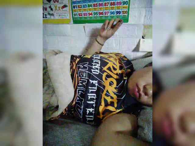 hornylittleprincess69 webcam