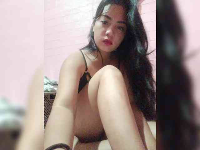 hornylittleprincess69 webcam