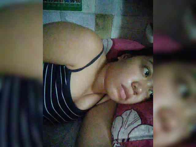 hornylittleprincess69 webcam