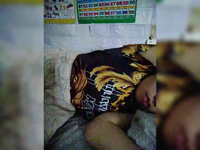 hornylittleprincess69 webcam