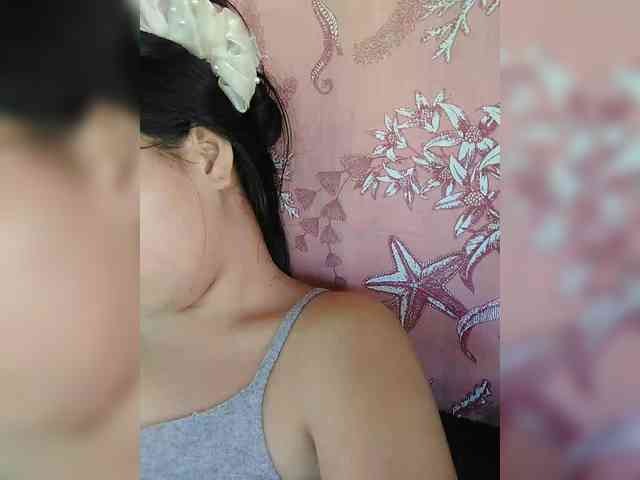 hornylittleprincess69 webcam