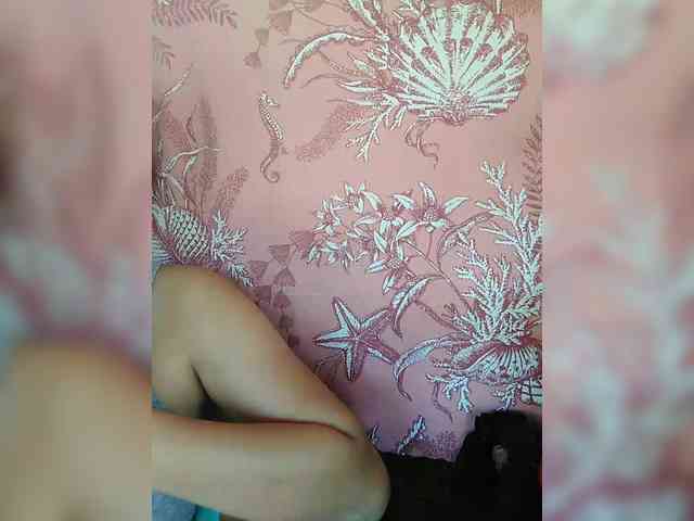 hornylittleprincess69 webcam