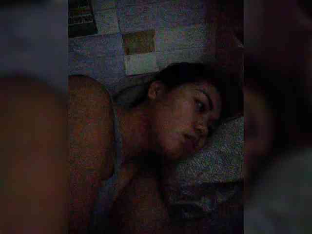 hornylittleprincess69 webcam