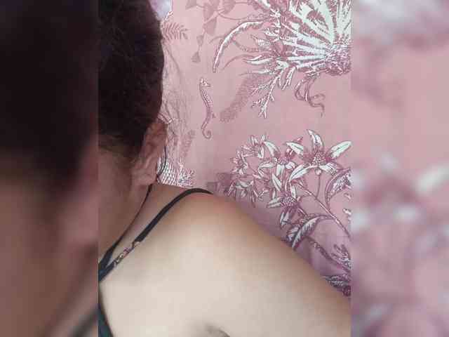 hornylittleprincess69 webcam