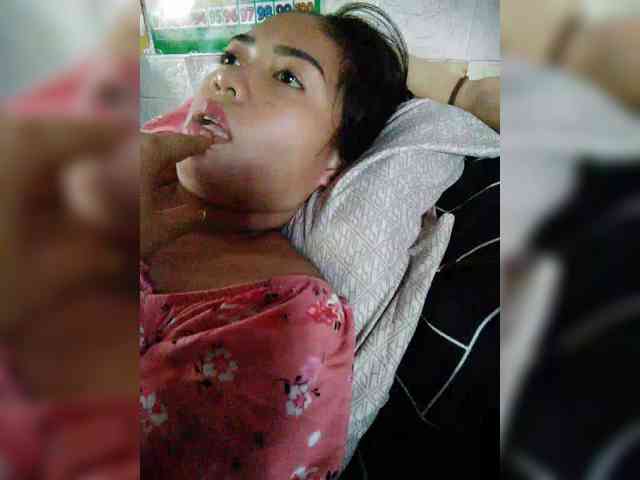 hornylittleprincess69 webcam