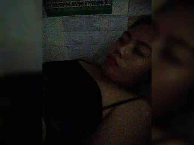 hornylittleprincess69 webcam