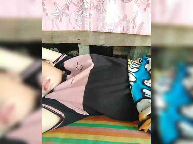 hornylittleprincess69 webcam