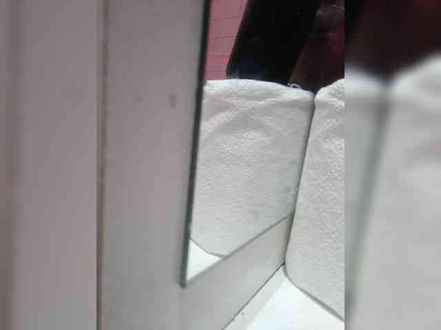 hornylittleprincess69 webcam