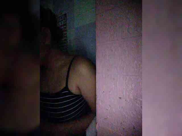 hornylittleprincess69 webcam