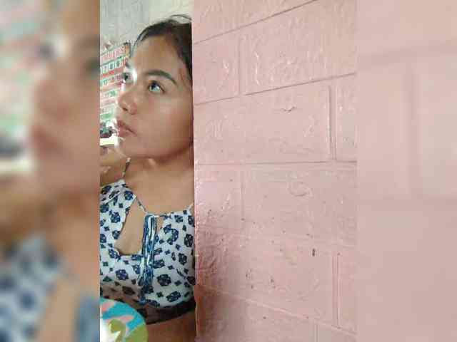 hornylittleprincess69 webcam