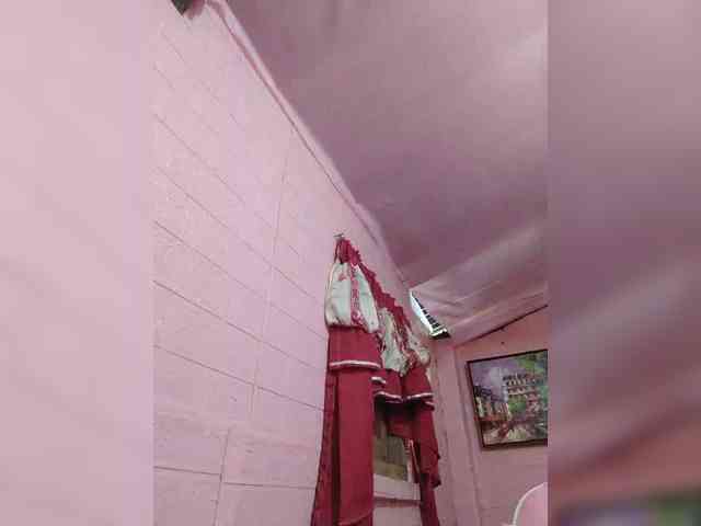 hornylittleprincess69 webcam