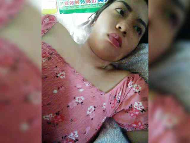 hornylittleprincess69 webcam