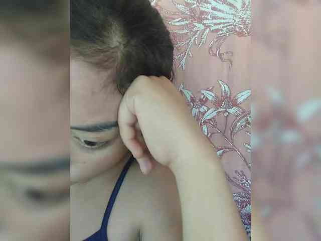 hornylittleprincess69 webcam