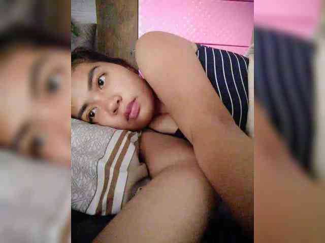 hornylittleprincess69 webcam