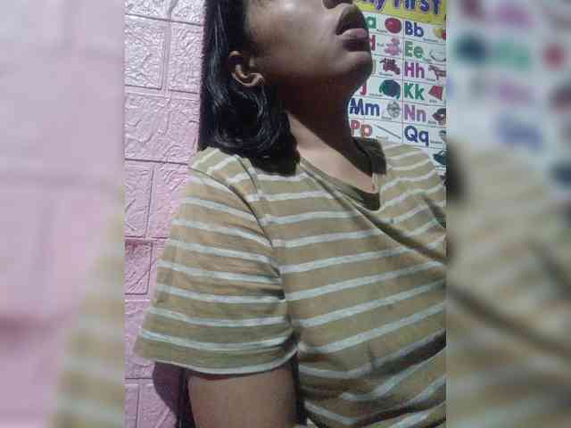 hornylittleprincess69 webcam