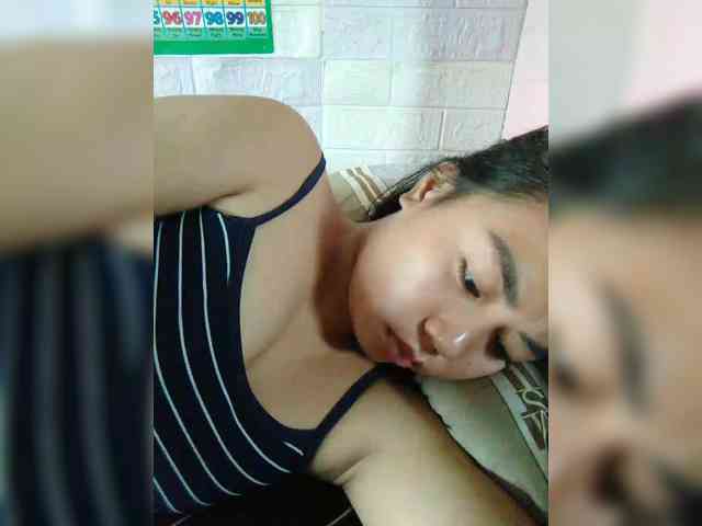 hornylittleprincess69 webcam