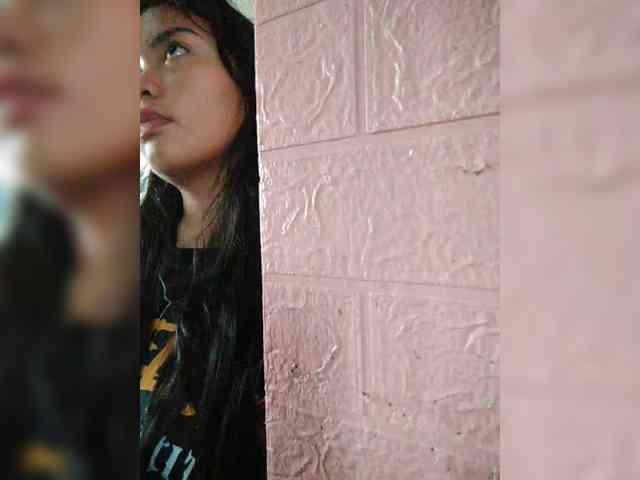 hornylittleprincess69 webcam