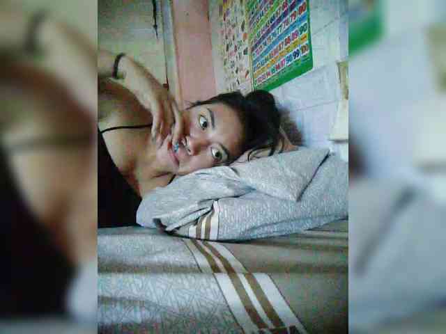 hornylittleprincess69 webcam