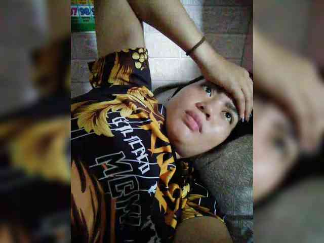 hornylittleprincess69 webcam