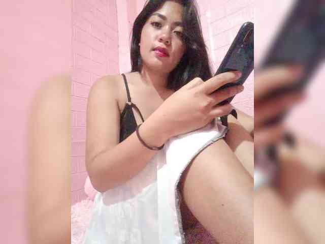 hornylittleprincess69 webcam