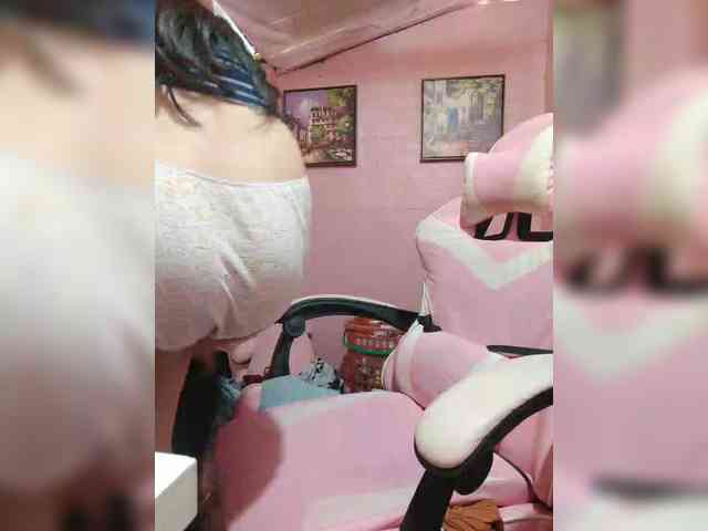 hornylittleprincess69 webcam