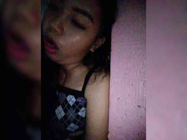 hornylittleprincess69 webcam