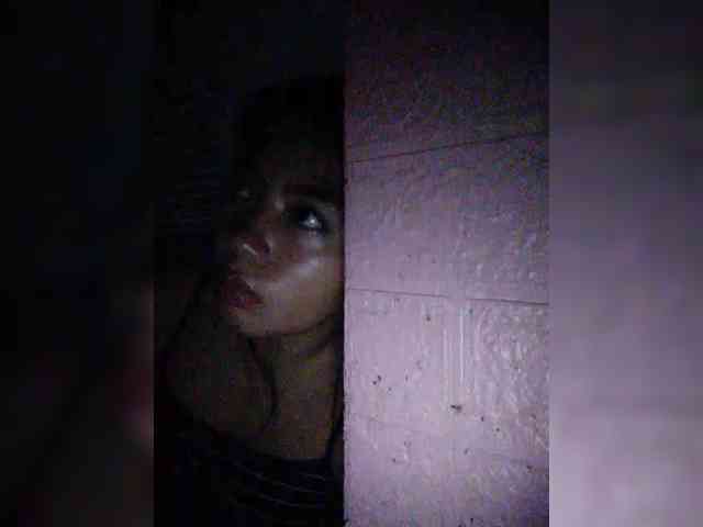 hornylittleprincess69 webcam