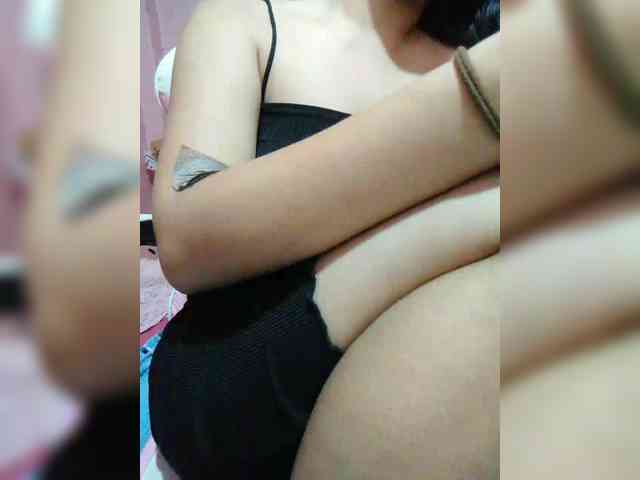 hornylittleprincess69 webcam