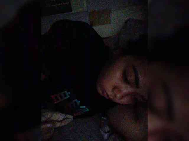 hornylittleprincess69 webcam