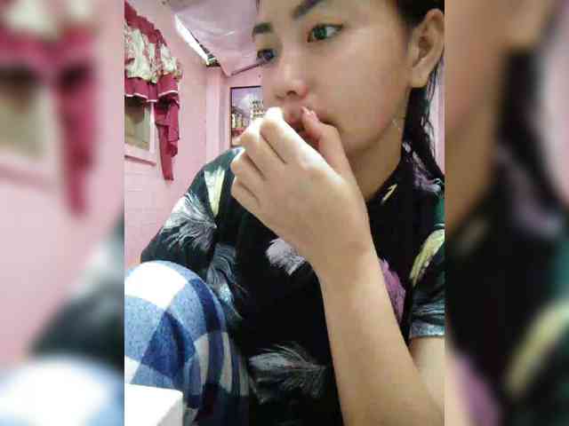 hornylittleprincess69 webcam