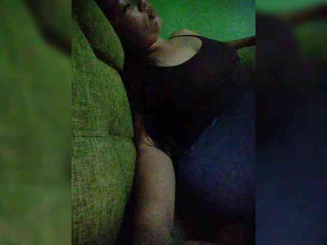 hornylittleprincess69