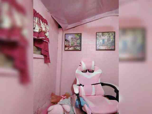 hornylittleprincess69 webcam