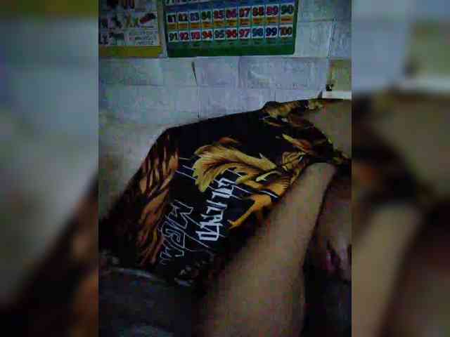 hornylittleprincess69 webcam