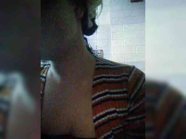 hornylittleprincess69 webcam