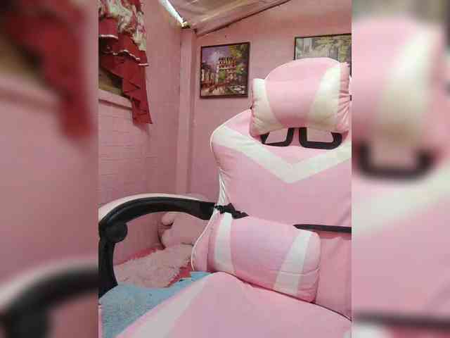 hornylittleprincess69 webcam