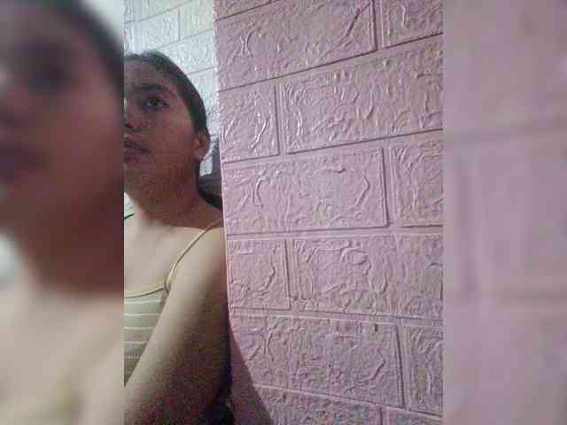 hornylittleprincess69 webcam