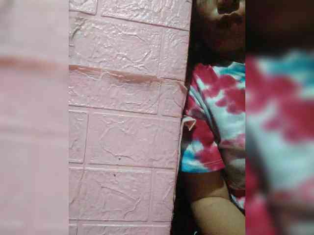 hornylittleprincess69 webcam