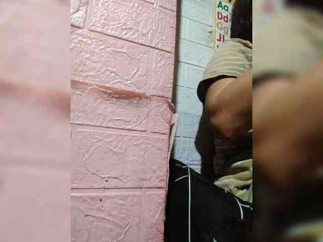 hornylittleprincess69 webcam