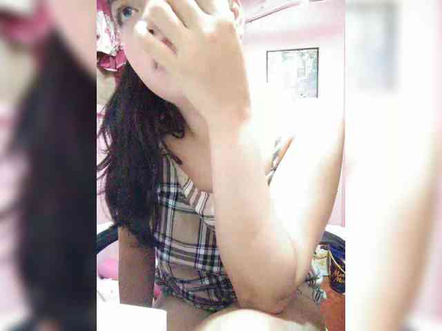 hornylittleprincess69 webcam