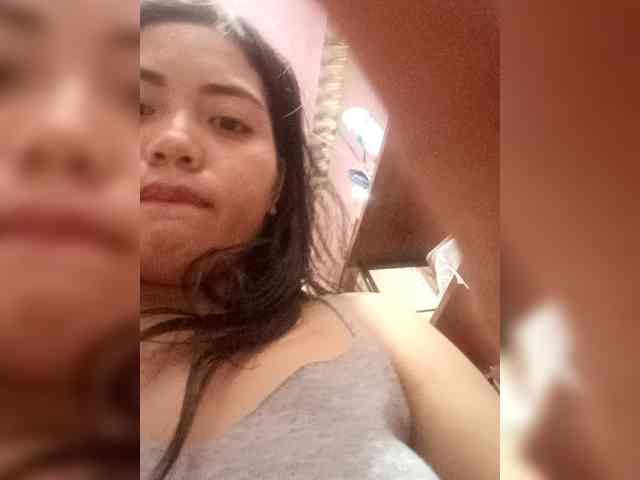 hornylittleprincess69 webcam