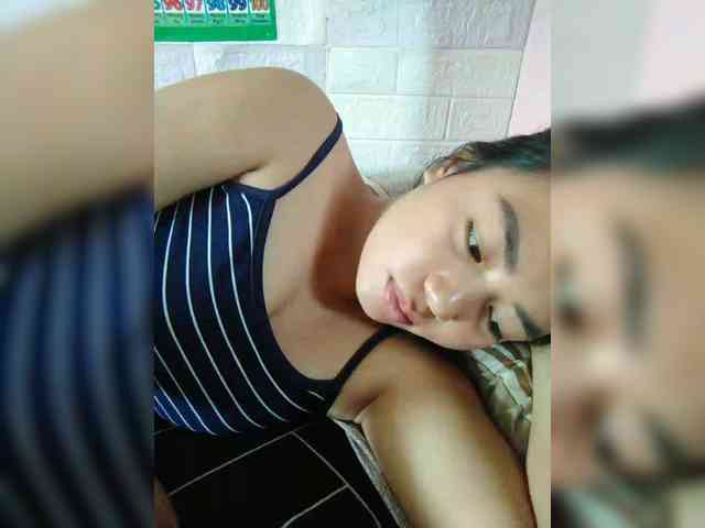 hornylittleprincess69 webcam