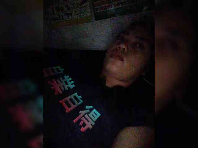 hornylittleprincess69 webcam