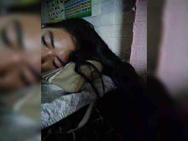 hornylittleprincess69 webcam