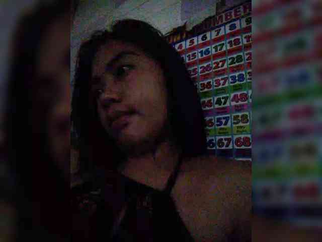 hornylittleprincess69 webcam