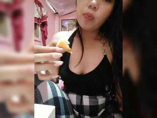 hornylittleprincess69 webcam