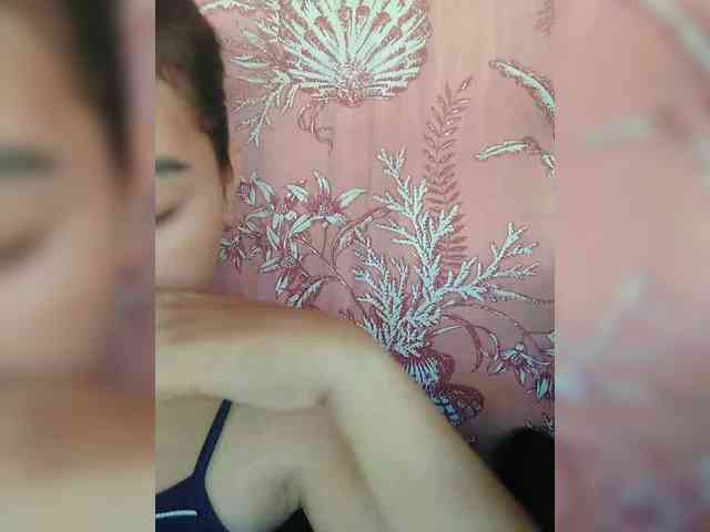 hornylittleprincess69 webcam