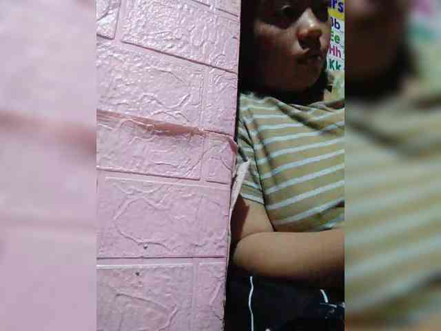 hornylittleprincess69 webcam